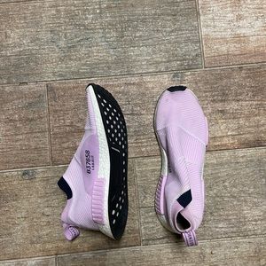 Adidas NMD (laceless)